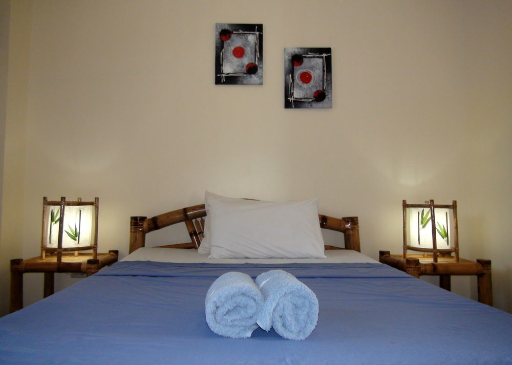 פוארטו גאלרה Squares Beachside Apartments מראה חיצוני תמונה