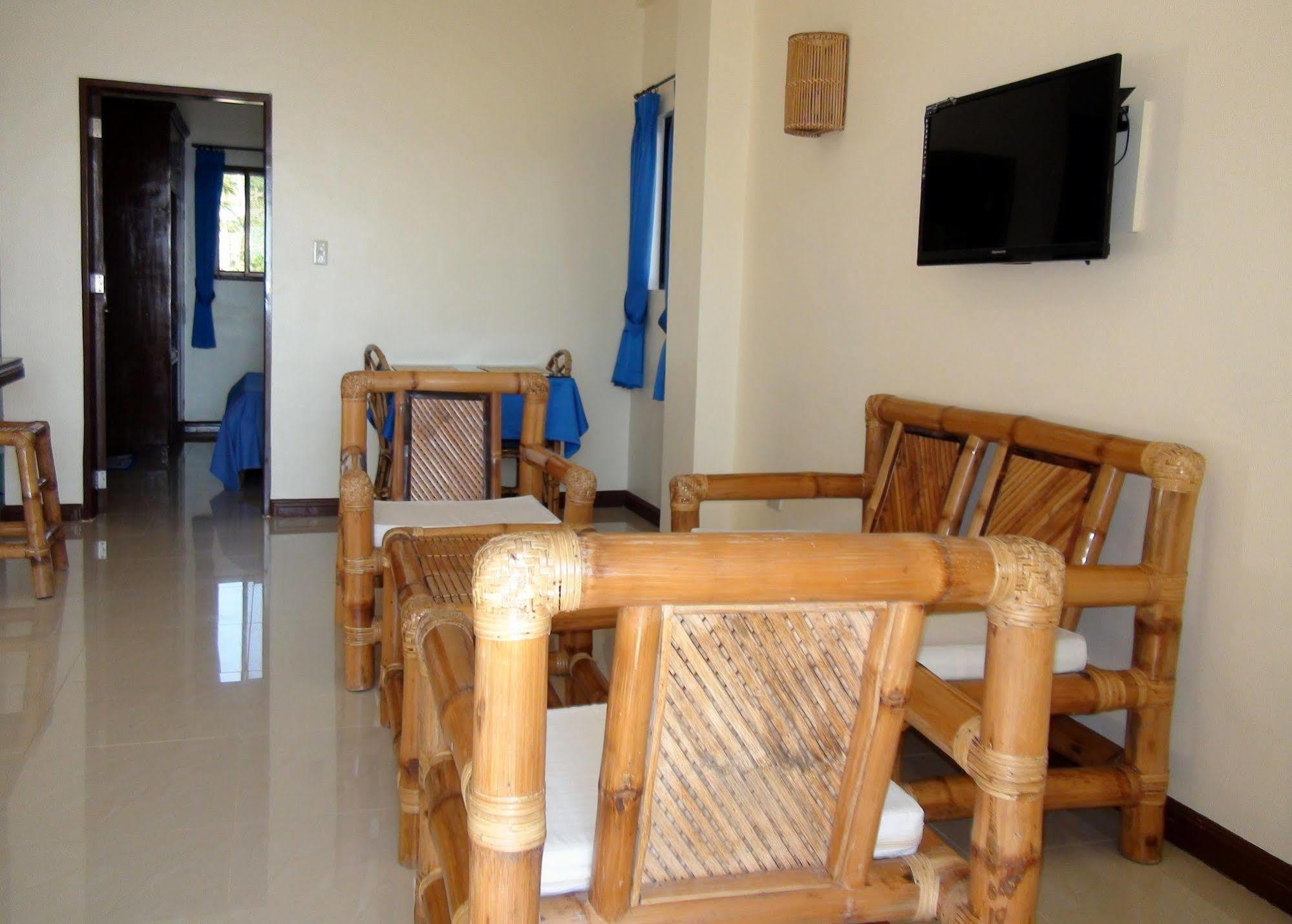 פוארטו גאלרה Squares Beachside Apartments מראה חיצוני תמונה